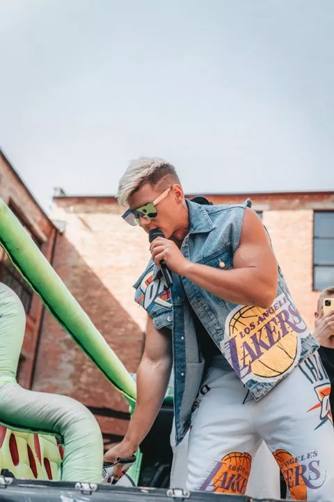 Александр Волошин: «Я не боюсь высказываться на те темы, которые другие не затронут» - 2 - изображение