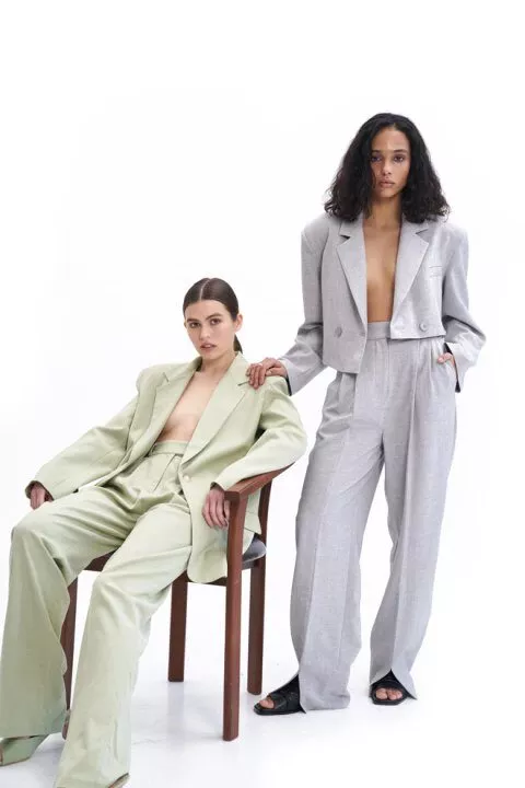 BLOOMSUIT: бренд ТОТЕ выпустил весенний дроп - 4 BLOOMSUIT: бренд ТОТЕ выпустил весенний дроп - 4 - изображение