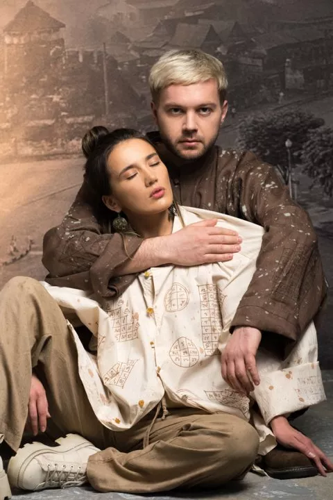 Сакральные символы и ручная роспись в льняной коллекции Shkoura - 1 Сакральные символы и ручная роспись в льняной коллекции Shkoura - 1 - изображение