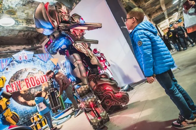 Марк Дакаскос