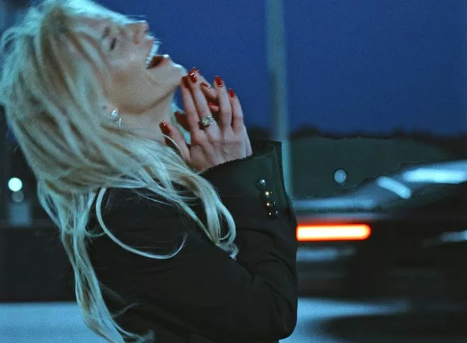 ПРЕМЬЕРА: Миша Романова с новой песней о жизни после любви - 2 ПРЕМЬЕРА: Миша Романова с новой песней о жизни после любви - 2 - изображение