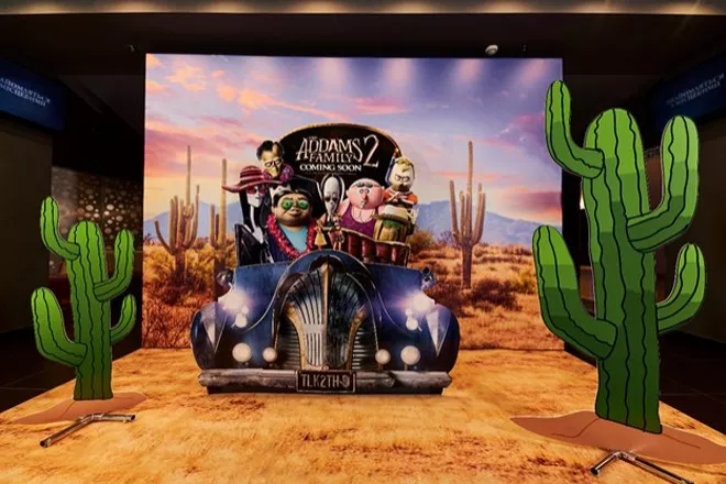 Родина Адамсів 2