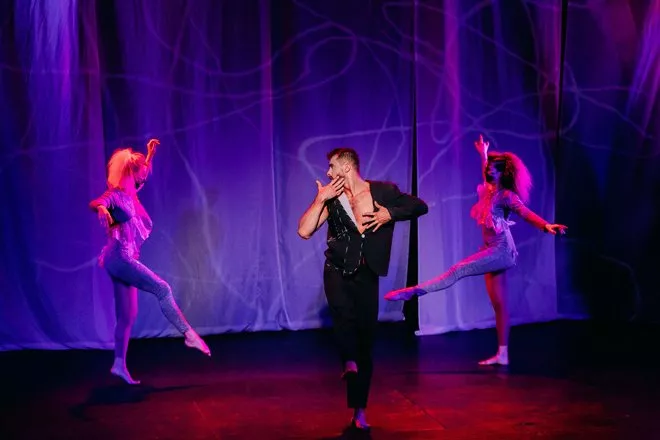 «Трактуючі вічне мовчання»: аншлаг, зіркові гості, безліч думок про життя людини - 6 «Трактуючі вічне мовчання»: аншлаг, зіркові гості, безліч думок про життя людини - 6 - изображение