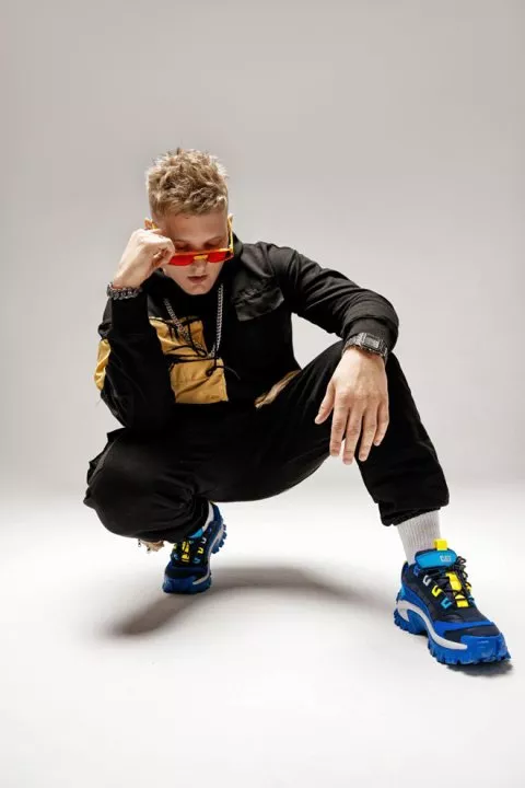 Verbee: Я стартовал, записывая первые треки на простой микрофон - 2 Verbee: Я стартовал, записывая первые треки на простой микрофон - 2 - изображение