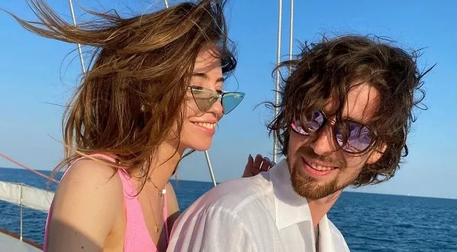 Дорофеева и Дантес побывали на краю земли: атмосферные фото - 1 Дорофеева и Дантес побывали на краю земли: атмосферные фото - 1 - изображение