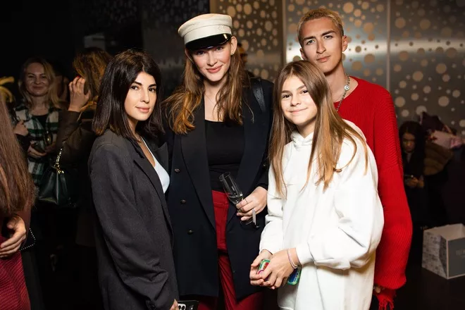 Найгучніша прем’єра комедії “Любов і Блогери” у Києві - 12 Найгучніша прем’єра комедії “Любов і Блогери” у Києві - 12 - изображение