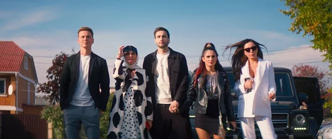 “Засновано на ржачних подіях”: стартує показ комедії “Любов і Блогери” - 1 “Засновано на ржачних подіях”: стартує показ комедії “Любов і Блогери” - 1 - изображение