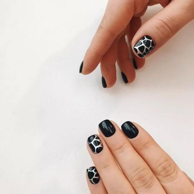 6 оттенков лаков, которые круто выглядят на коротких ногтях - 1 6 оттенков лаков, которые круто выглядят на коротких ногтях - 1 - изображение