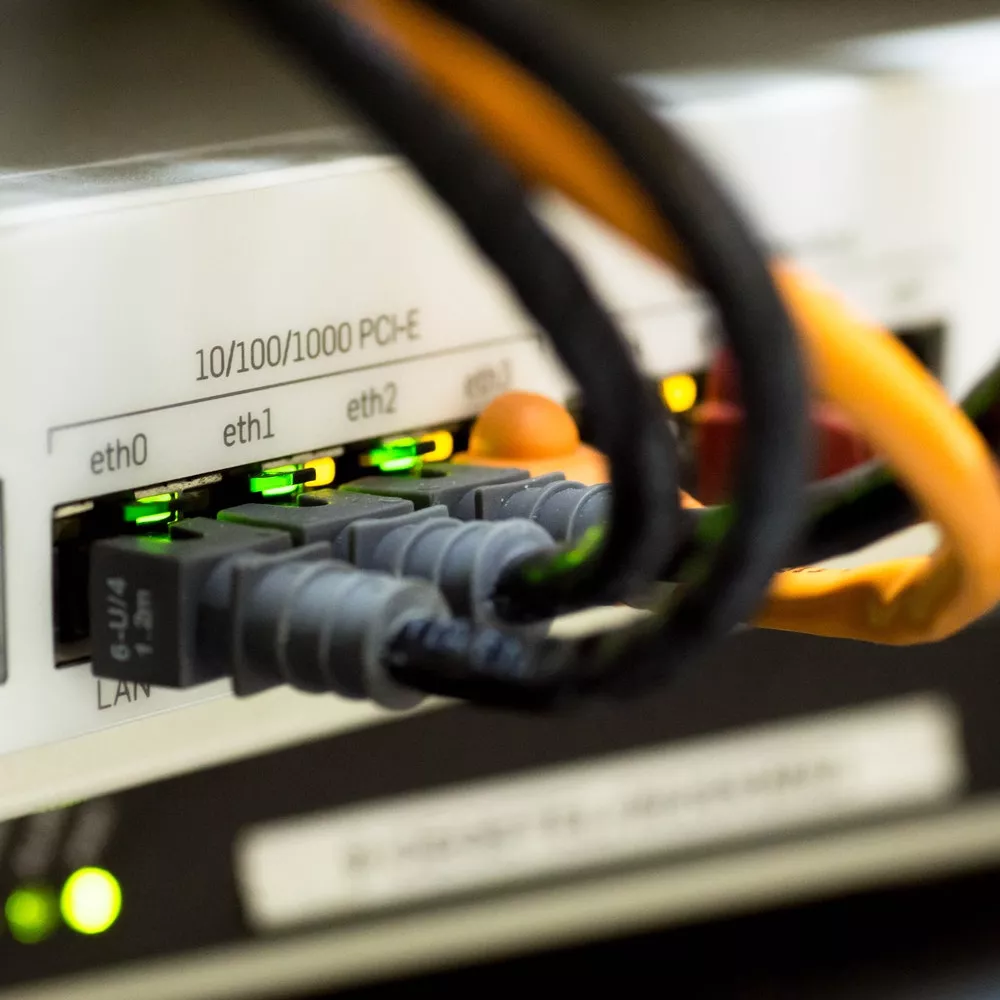 Укрзалізниця отримала станцію Starlink - 1 Укрзалізниця отримала станцію Starlink - 1 - изображение