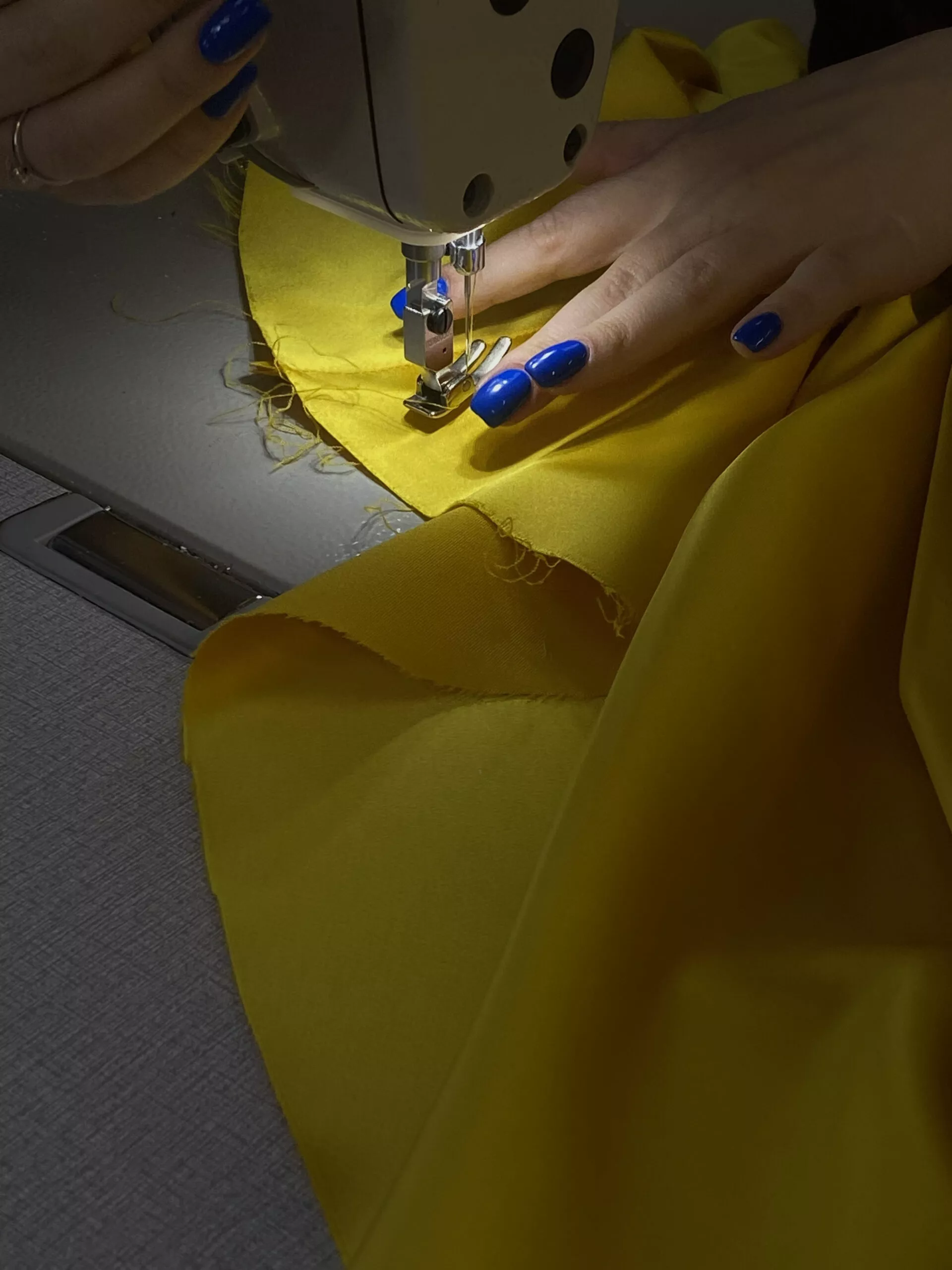 Бренд весільних суконь WONÁ Concept купує для ЗСУ рації та бронежилети - 4 Бренд весільних суконь WONÁ Concept купує для ЗСУ рації та бронежилети - 4 - изображение