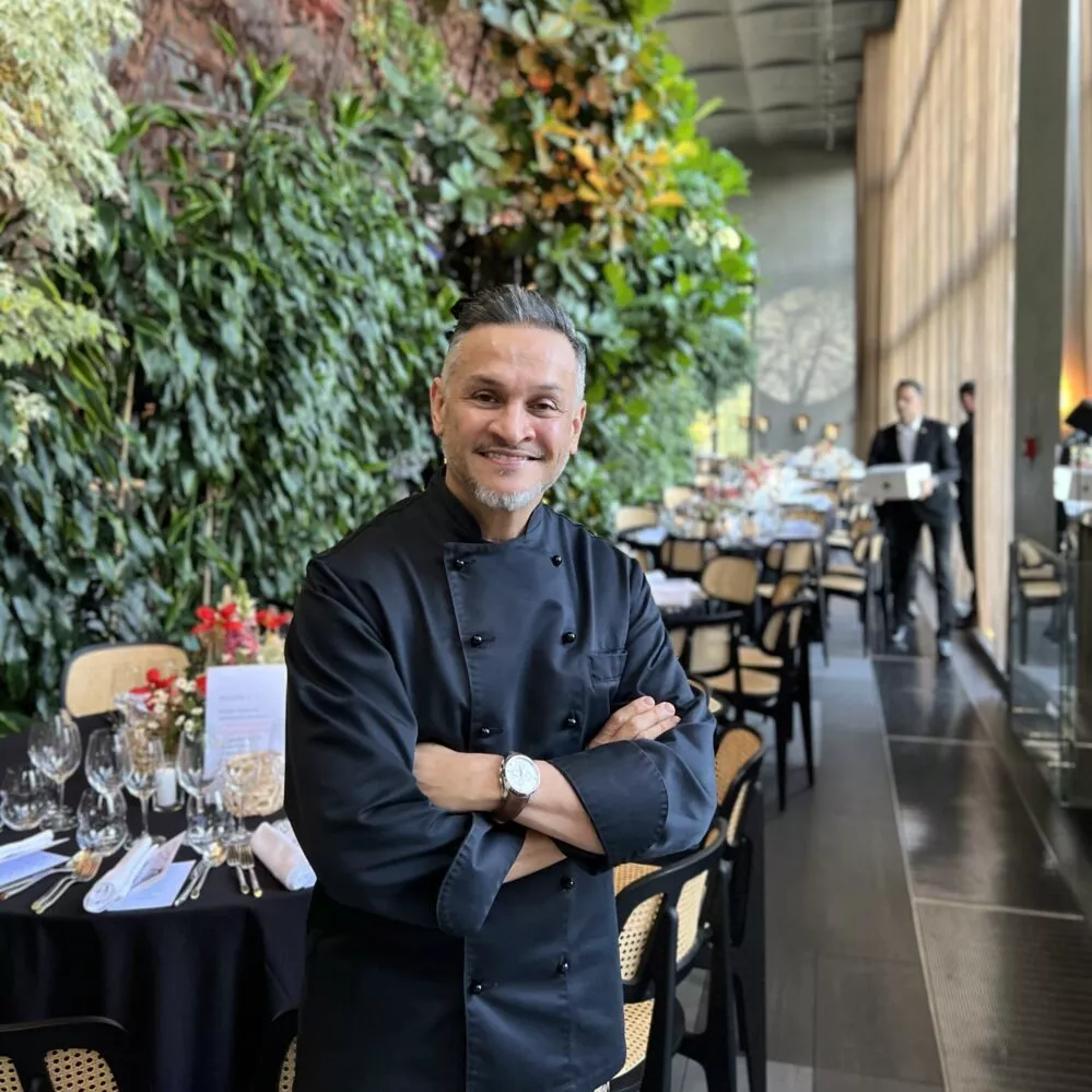 Ектор Хіменес-Браво: З красою України не зрівняється ні Колумбія, ні Мальдіви - 1 Ектор Хіменес-Браво: З красою України не зрівняється ні Колумбія, ні Мальдіви - 1 - изображение