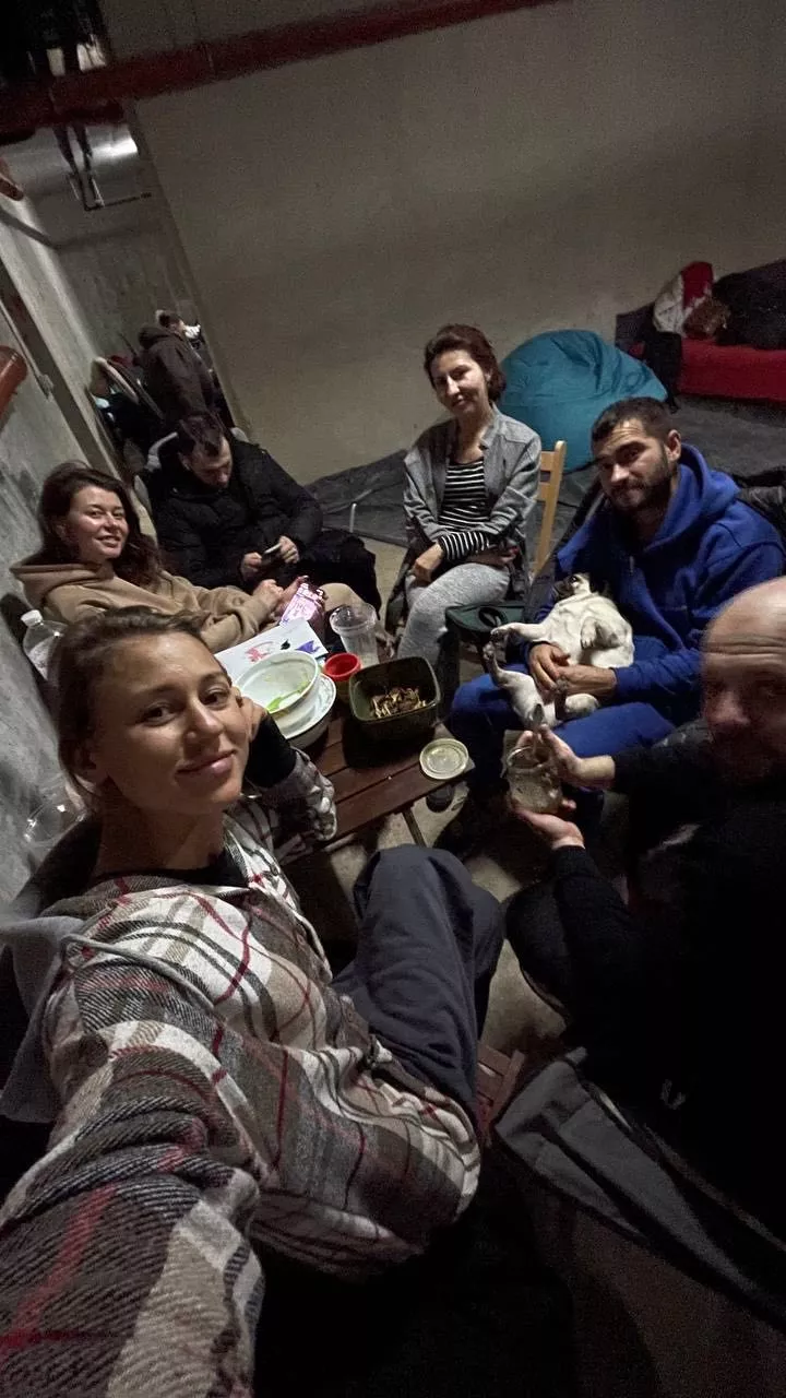 Ліза Крутікова про життя біля Ірпеня, волонтерство та крадіжку бронежилетів - 2 Ліза Крутікова про життя біля Ірпеня, волонтерство та крадіжку бронежилетів - 2 - изображение