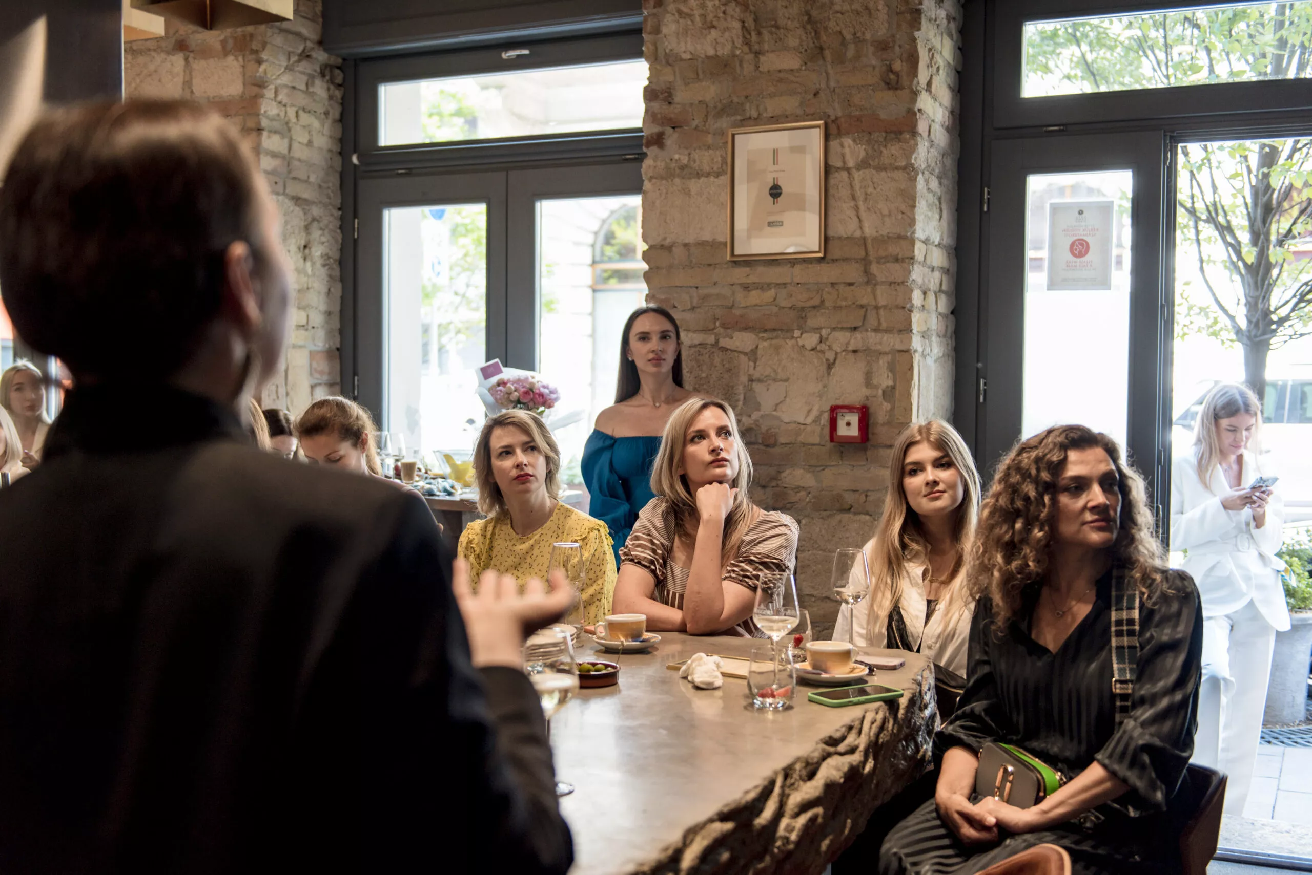 «Мода і війна»: другий благодійний бранч у Будапешті - 7 «Мода і війна»: другий благодійний бранч у Будапешті - 7 - изображение