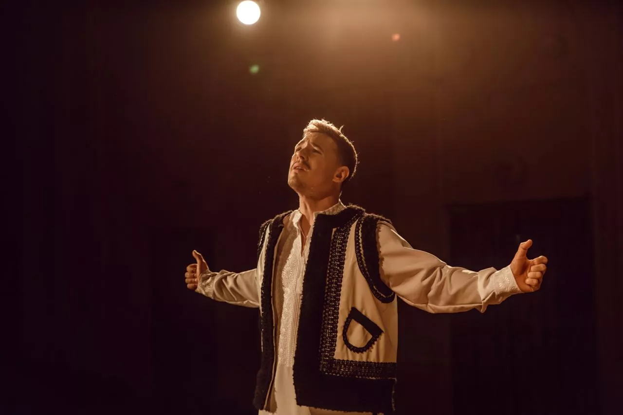 Вадим Олійник присвятив кліп Україні - 2 Вадим Олійник присвятив кліп Україні - 2 - изображение