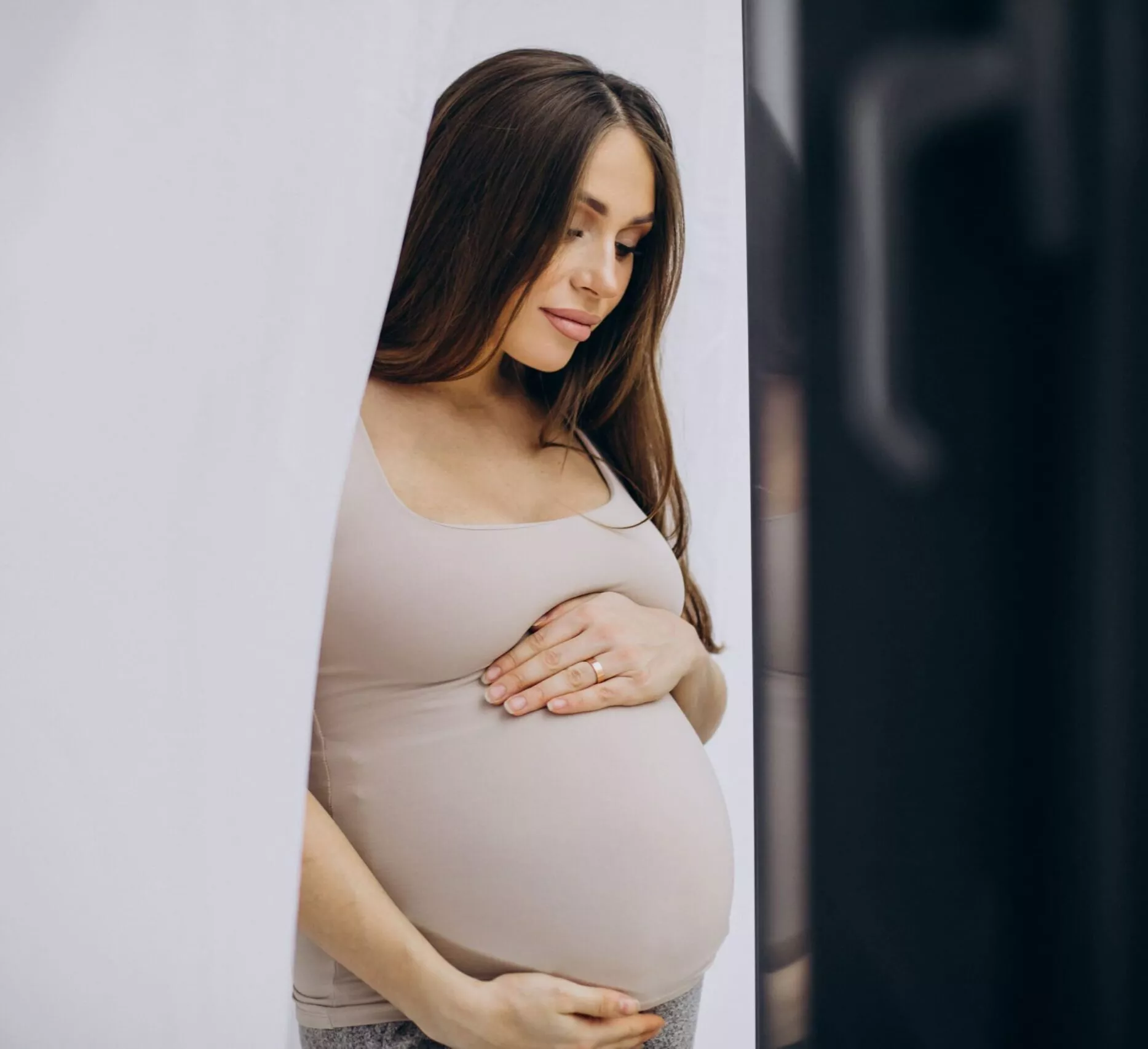 Як вагітній жінці спокійно виносити дитину під час війни: поради психологині - 1 Як вагітній жінці спокійно виносити дитину під час війни: поради психологині - 1 - изображение